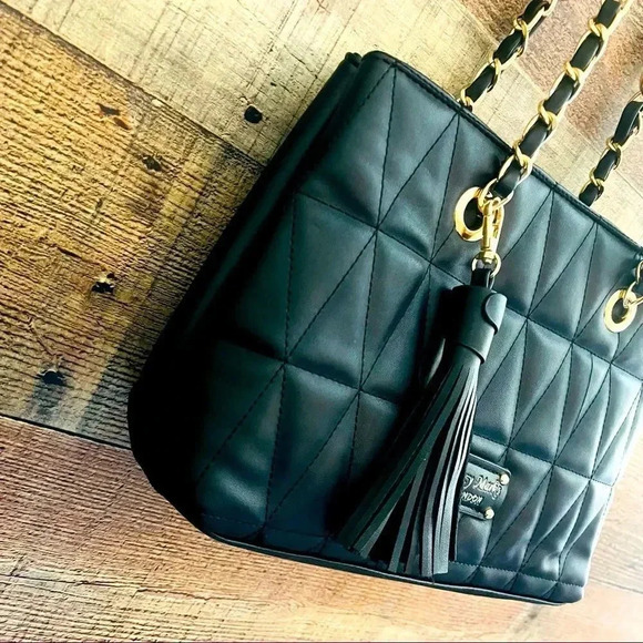 NWOT Darcy Marks London Soft Vegan Leather Bag - Picture 2 of 10